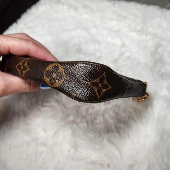 EUC LOUIS VUITTON Monogram Complice Trunks and Bags Mini Pochette